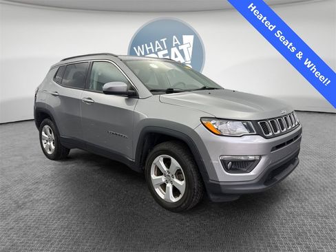 Used 2019 Jeep Compass Latitude w/ Cold Weather Group image 1