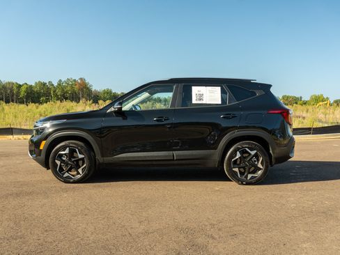 Used 2025 Kia Seltos S AWD/4WD image 8