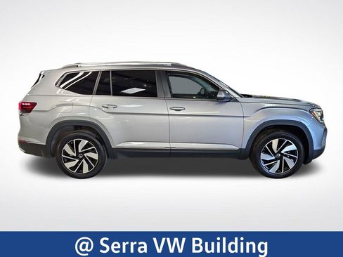Used 2024 Volkswagen Atlas SEL AWD/4WD image 6