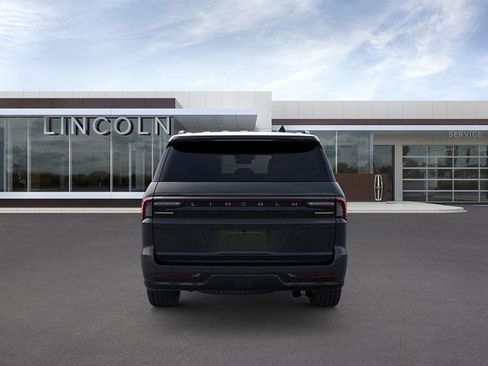 New 2026 Lincoln Navigator Reserve w/ Jet Appearance Package image 5