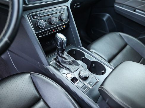 Used 2021 Volkswagen Atlas SE w/ Panoramic Sunroof Package image 30