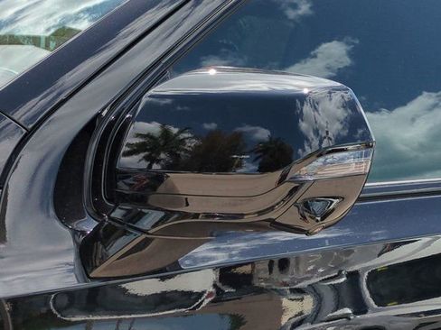 Used 2025 Chevrolet Tahoe Z71 w/ Z71 Off-Road Package image 11