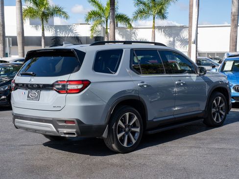Certified 2023 Honda Pilot Elite image 7