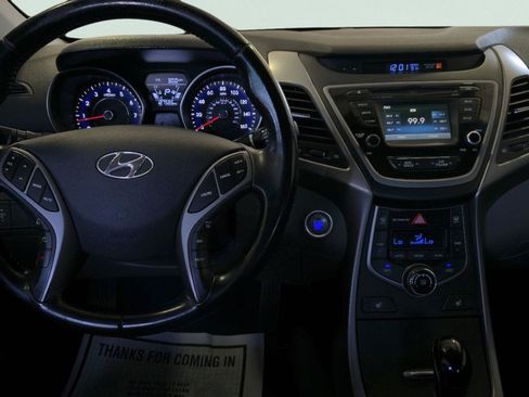 Used 2016 Hyundai Elantra Limited FWD image 16