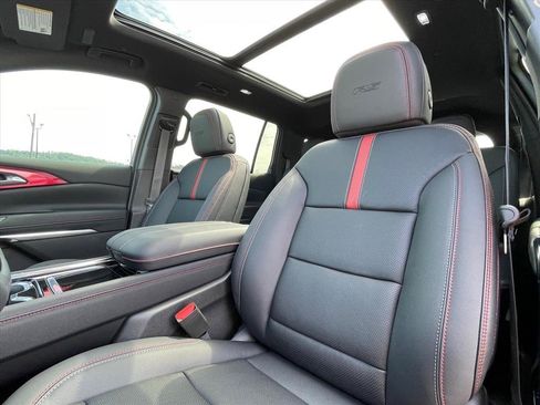 New 2026 Chevrolet Traverse RS FWD image 22