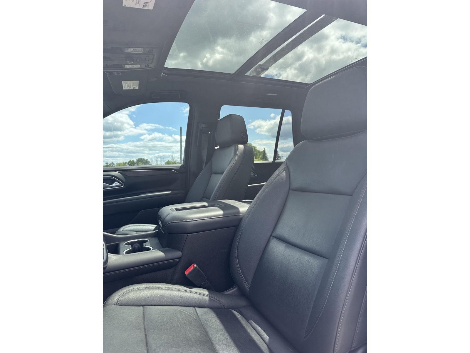 Used 2022 Chevrolet Tahoe LT AWD/4WD image 23