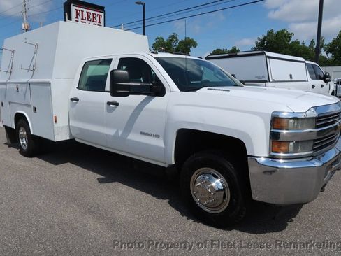 Used 2015 Chevrolet Silverado 3500 W/T AWD/4WD image 6