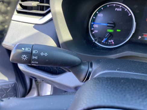 Used 2022 Toyota RAV4 SE image 20