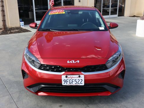 Used 2023 Kia Forte LXS image 9