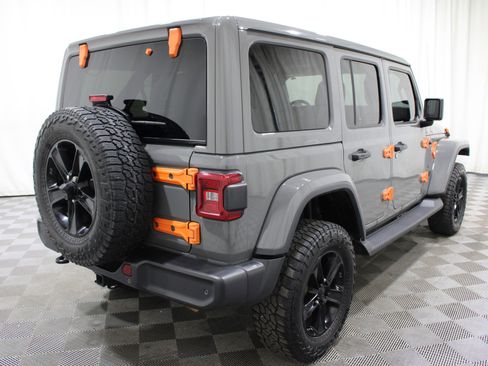 Used 2021 Jeep Wrangler Unlimited Sahara image 28
