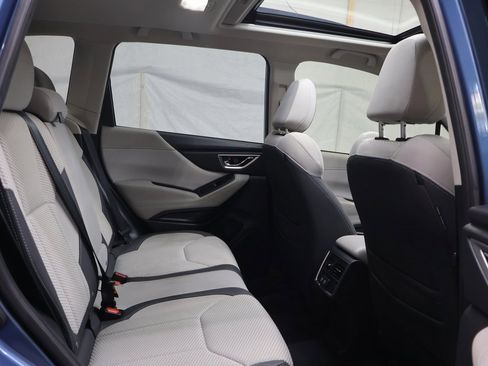 Used 2020 Subaru Forester Premium image 12