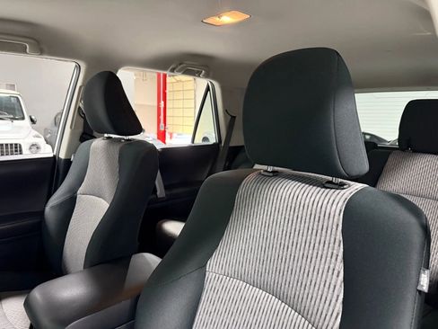 Used 2017 Toyota 4Runner SR5 image 16