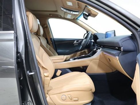 Used 2024 Genesis GV80 2.5T w/ Advanced Package AWD/4WD image 41