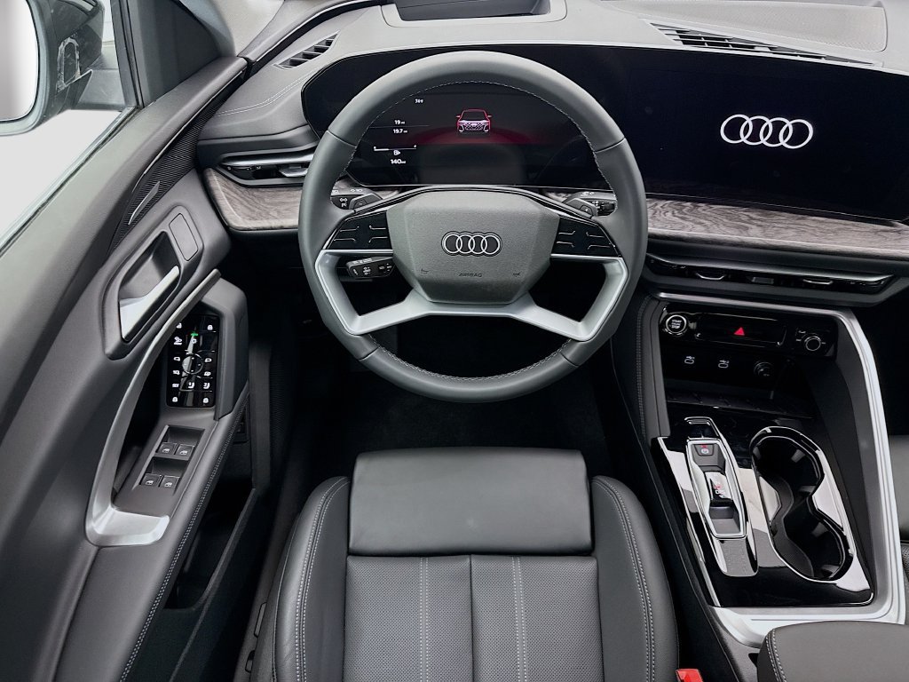 Certified 2025 Audi Q5 Premium Plus w/ Premium Plus AWD/4WD image 10
