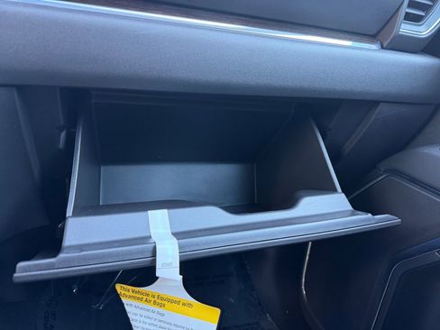 Used 2024 GMC Sierra 1500 Elevation image 24