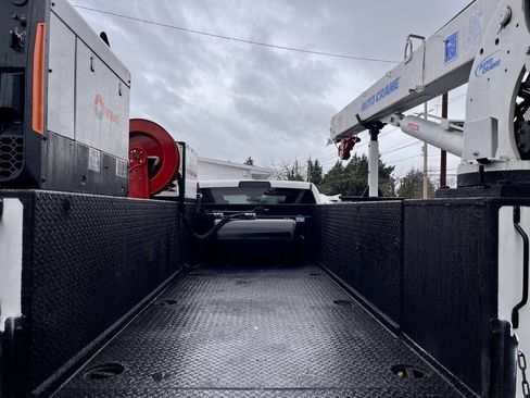 Used 2024 RAM 5500 Tradesman w/ Chrome Appearance Group image 8