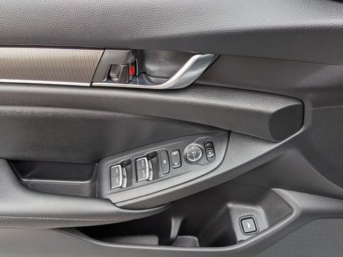 Used 2021 Honda Accord Sport image 16