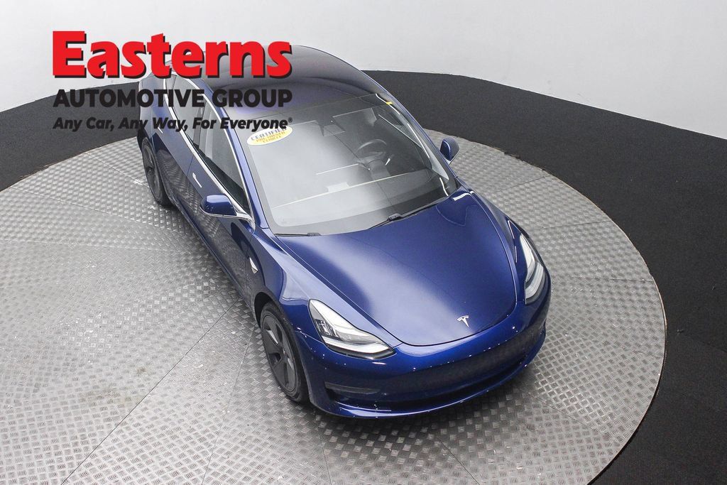 Used 2018 Tesla Model 3 Long Range RWD image 5