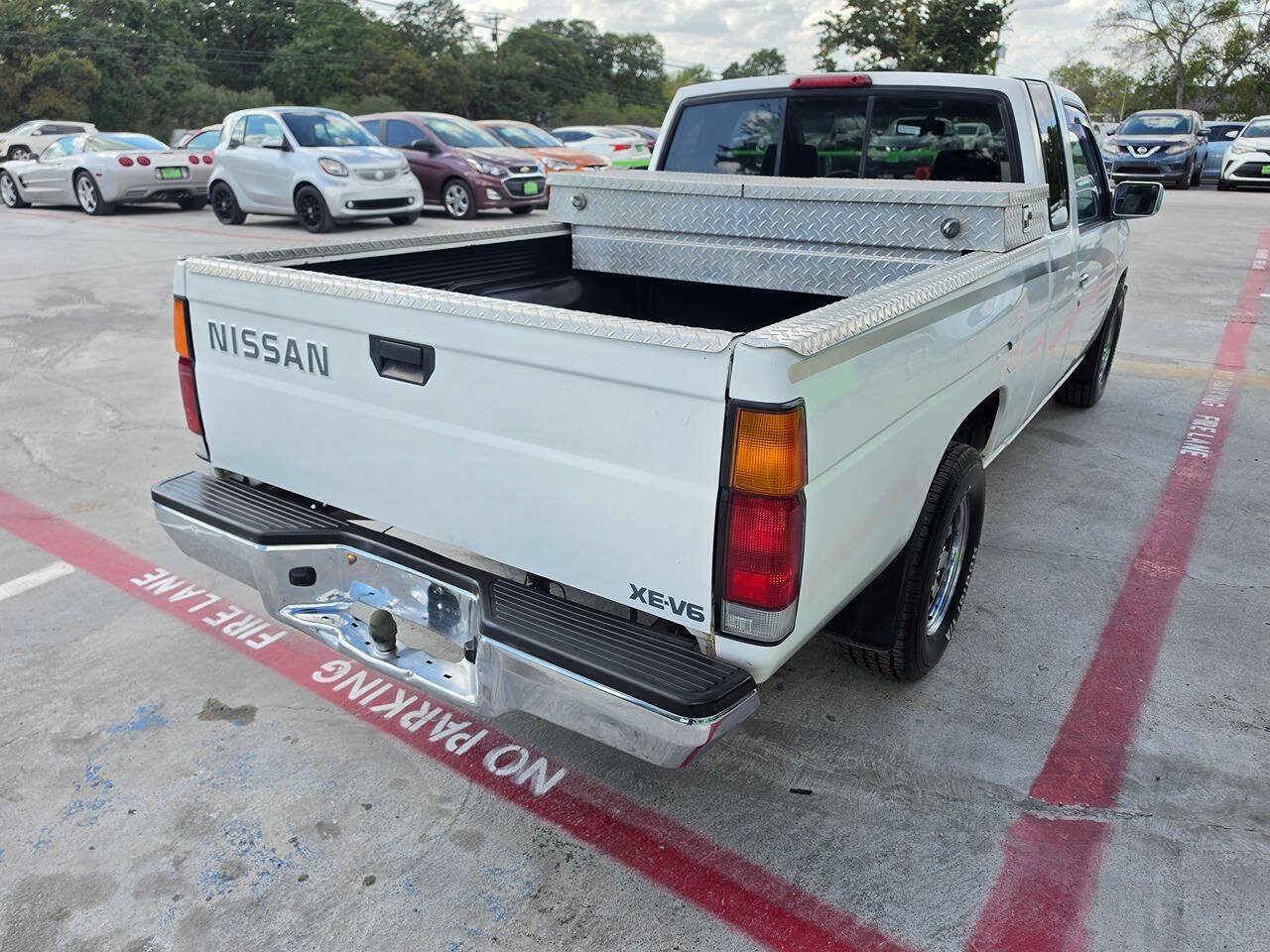 Used 1995 Nissan Pickup XE RWD image 12