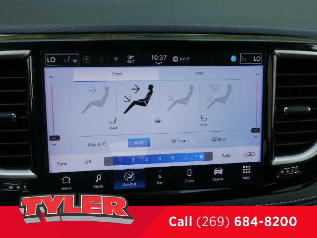 Used 2024 Chrysler Pacifica Limited FWD image 48