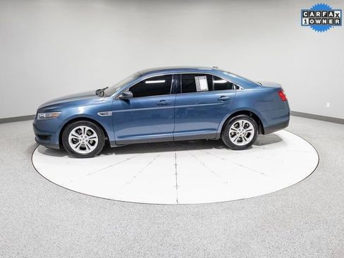 Used 2018 Ford Taurus SE image 31