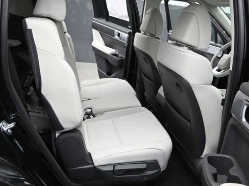 New 2026 Hyundai Santa Fe SE image 15