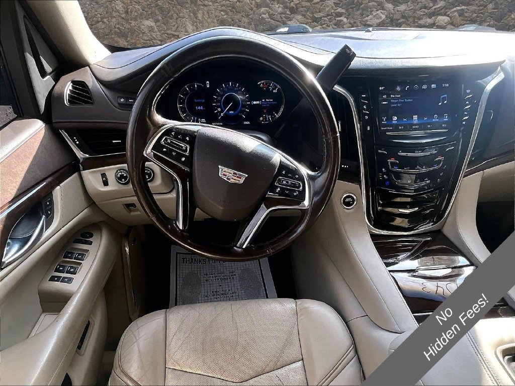 Used 2017 Cadillac Escalade ESV Premium Luxury AWD/4WD image 5