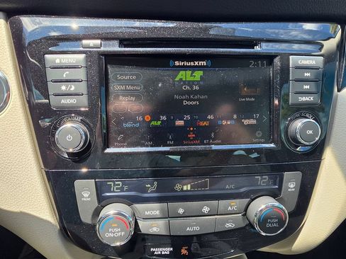 Used 2022 Nissan Rogue Sport SV w/ Technology Package AWD/4WD image 20