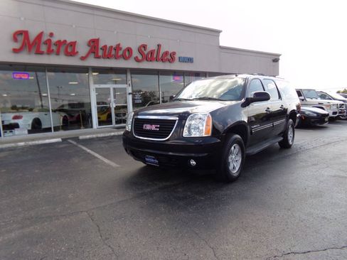 Used 2014 GMC Yukon XL SLT AWD/4WD image 2