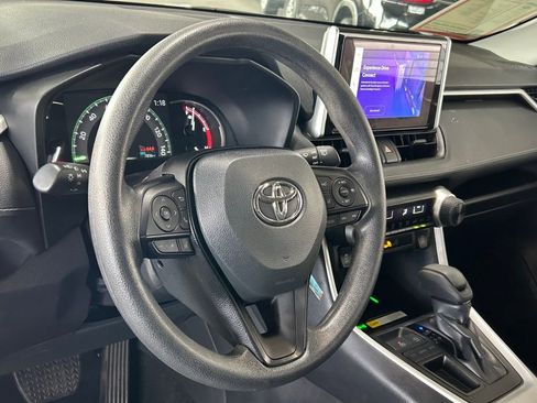 Used 2025 Toyota RAV4 LE image 42