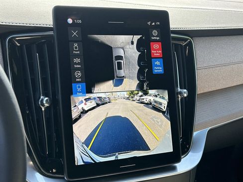 Certified 2026 Volvo XC90 B6 Ultra w/ Protection Package image 13