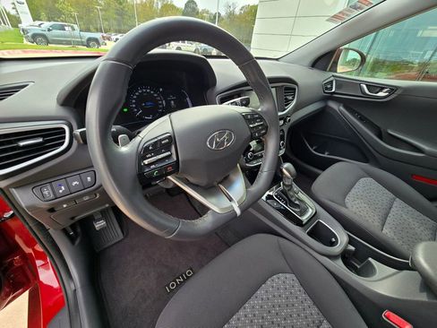 Used 2019 Hyundai Ioniq SEL FWD image 12