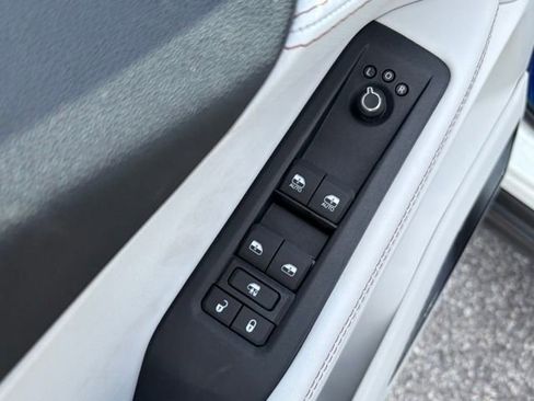 New 2026 Jeep Cherokee Overland AWD/4WD image 12