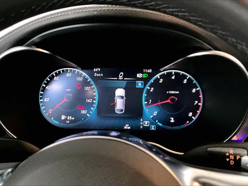 Used 2023 Mercedes-Benz GLC 300 4MATIC Coupe image 26