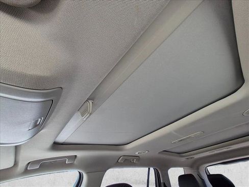 Used 2018 GMC Acadia Denali w/ Technology Package FWD image 12