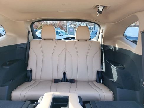 Used 2023 Acura MDX SH-AWD image 19