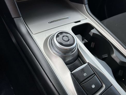 Used 2021 Ford Explorer XLT image 21