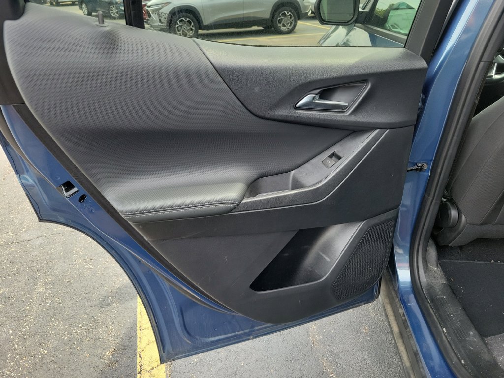 Used 2025 Chevrolet Equinox LT w/ Safety and Technology Package FWD image 18