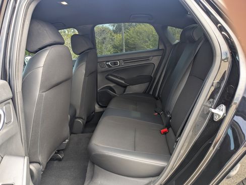 Used 2022 Honda Civic Sport image 12