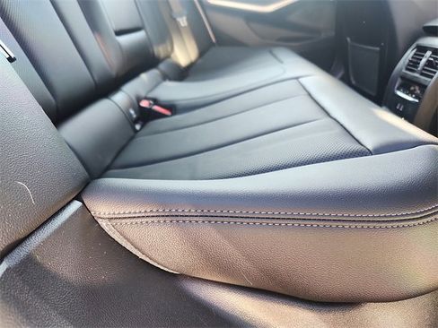 Used 2023 BMW 330i xDrive Sedan w/ Premium Package image 30