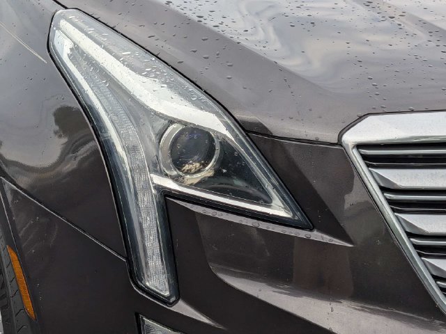 Used 2019 Cadillac XT5 FWD image 9