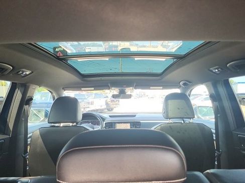 Used 2023 Volkswagen Atlas Cross Sport SEL Premium R-Line image 8