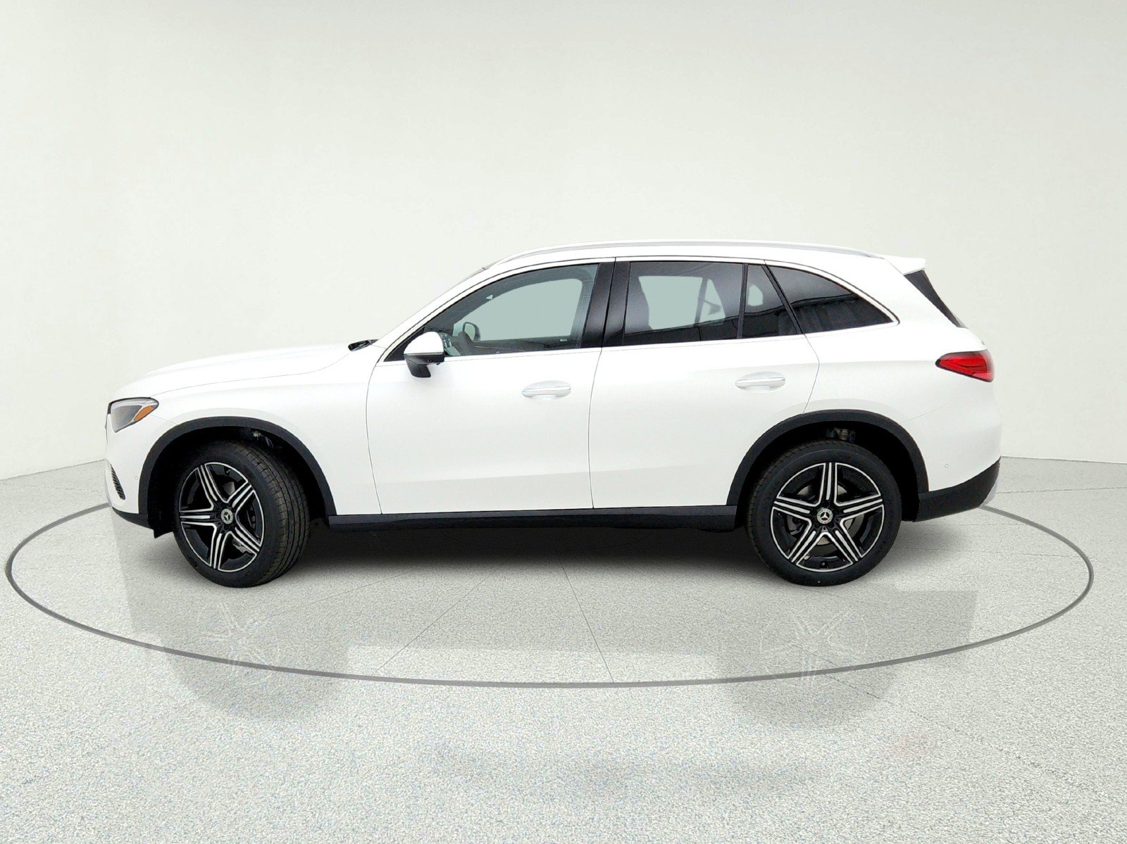 Used 2026 Mercedes-Benz GLC 300 image 14