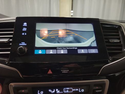 Used 2019 Honda Pilot Touring image 23