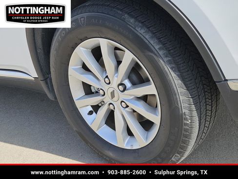 Used 2022 Dodge Durango SXT image 7