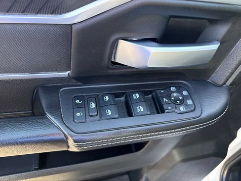 Used 2025 RAM 2500 Big Horn AWD/4WD image 13