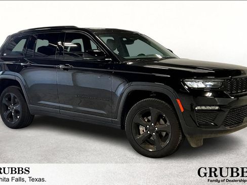 New 2024 Jeep Grand Cherokee Limited w/ Black Appearance Package AWD/4WD image 1