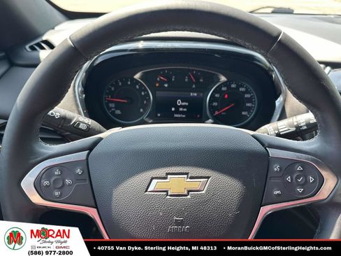 Certified 2023 Chevrolet Traverse LT FWD image 19
