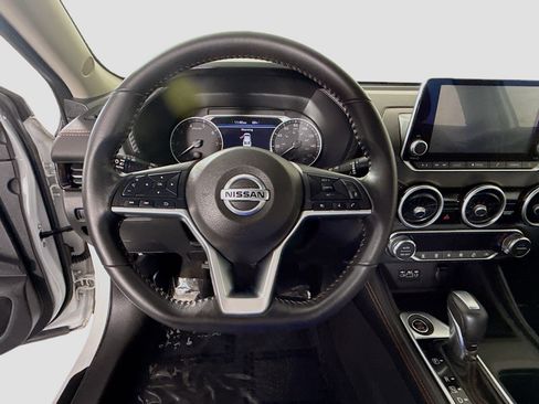 Used 2022 Nissan Sentra SR w/ Midnight Edition FWD image 13