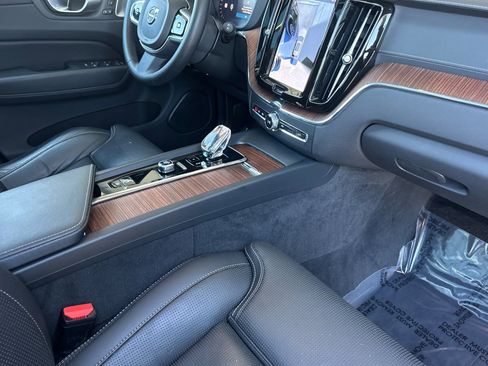 Certified 2023 Volvo XC60 T8 Ultimate image 19